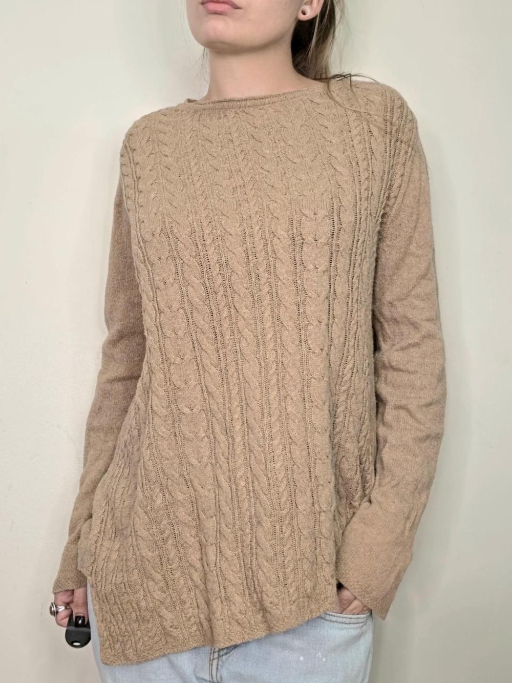 Women's Cable Knit Sweater - Camel